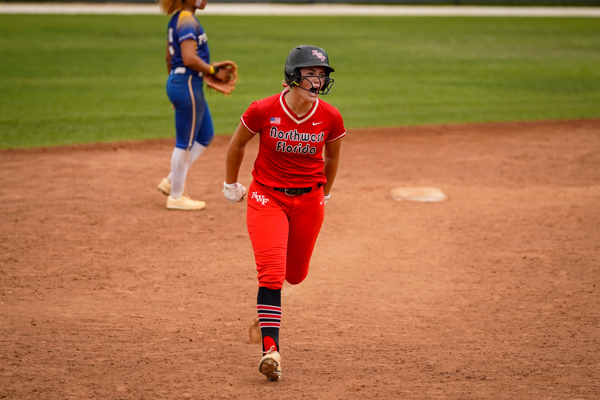 Raiders Stay Alive Behind Arnold&rsquo;s Big Day in 8&ndash;4 Win Over #4 Indian River